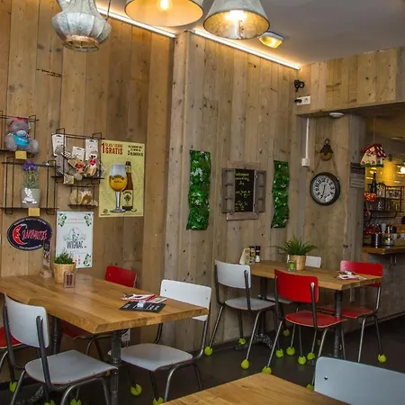 Aan Zee Отель Де Панбархат