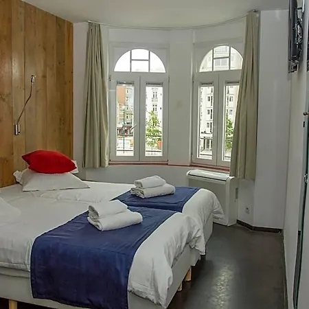 Hotel Aan Zee 2*